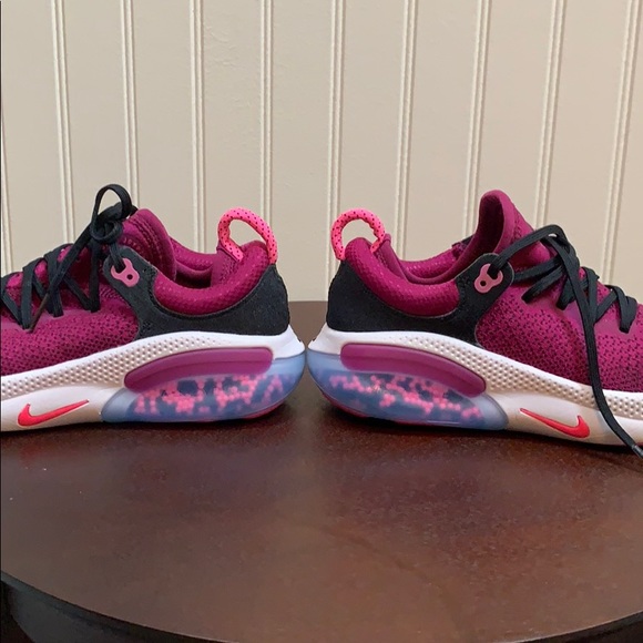 CLEAN CLEAN Women’s Nike Joyride Run NEW PRICE - Picture 11 of 13